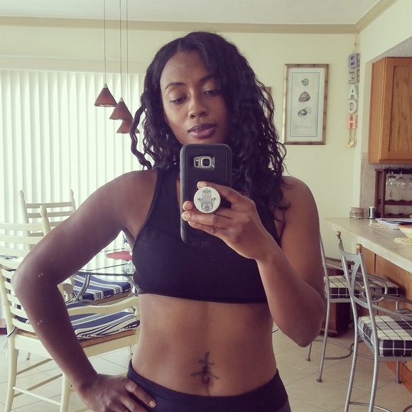 Meet your Posher, Rika - Picture 2 of 3